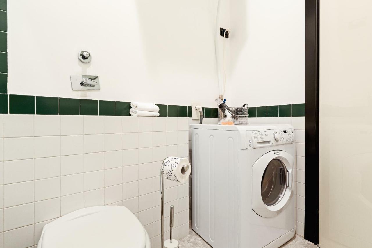 S. Maria Valle Central Roomy Flat Milano Exteriör bild
