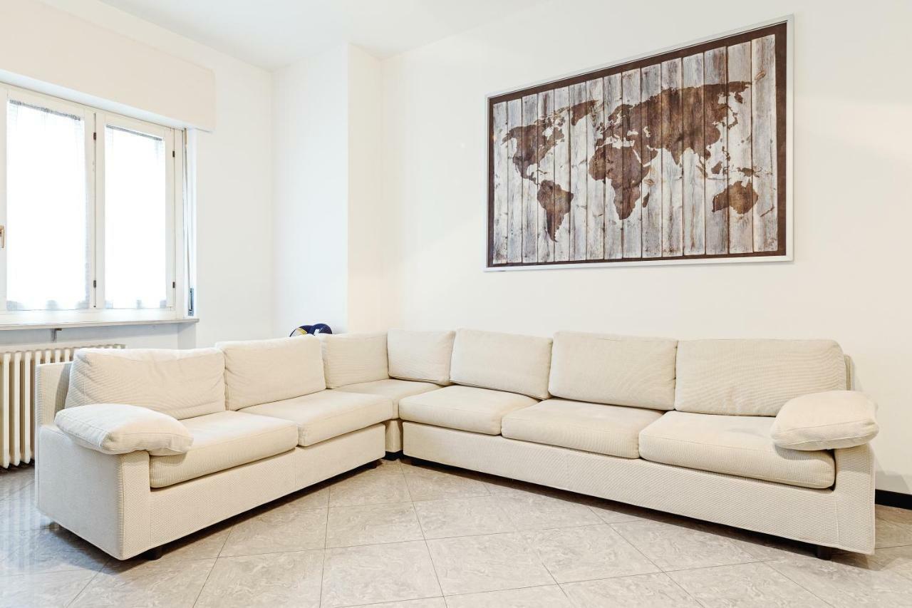 S. Maria Valle Central Roomy Flat Milano Exteriör bild